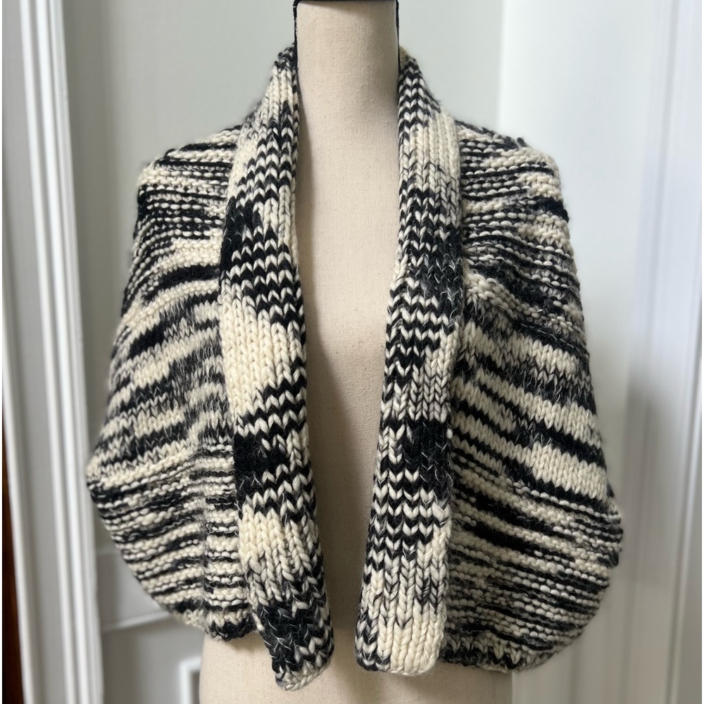 NWT PureDKNY hand knit sweater